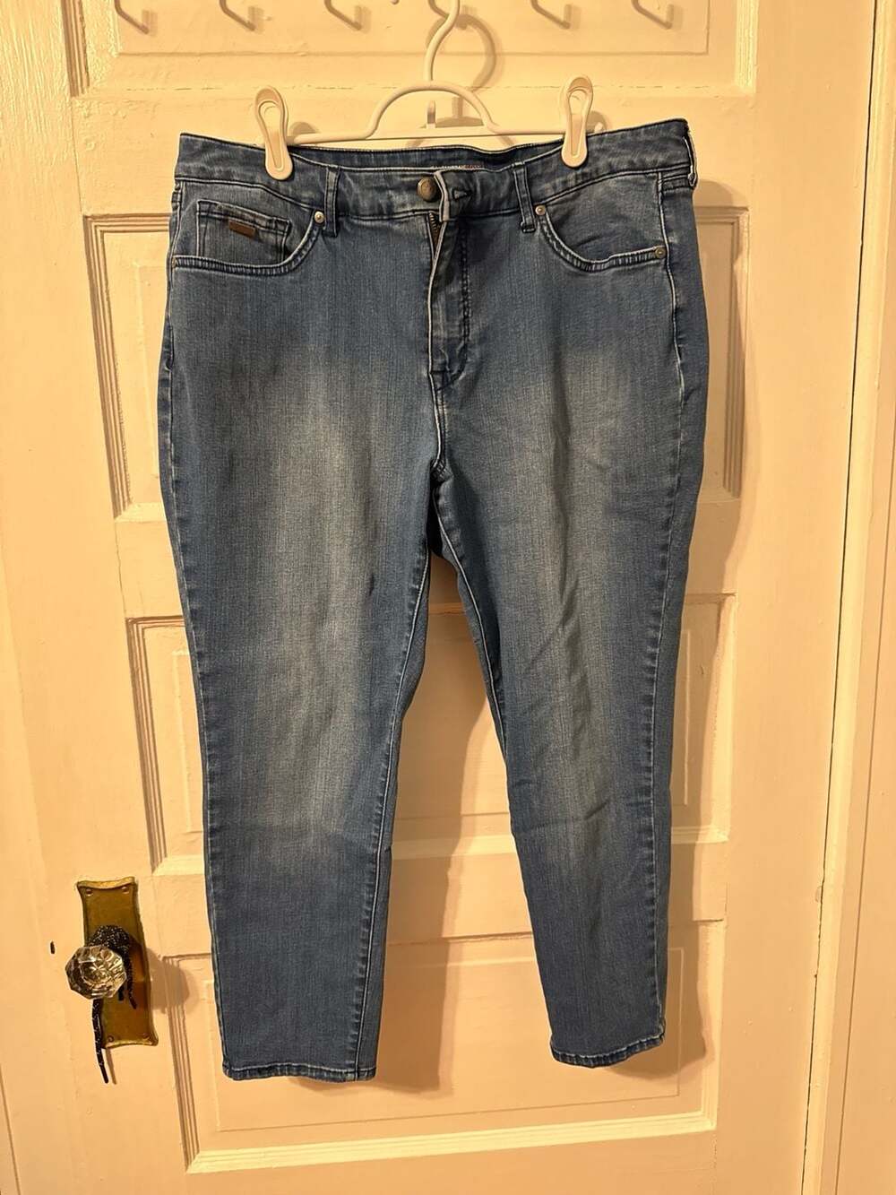Isaac Mizrahi Live! True Denim Back Seam Ankle Jeans with Slit Size 16P